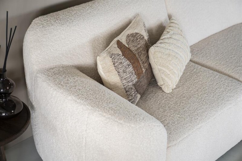 Organic sofa Ovie mit runden Formen