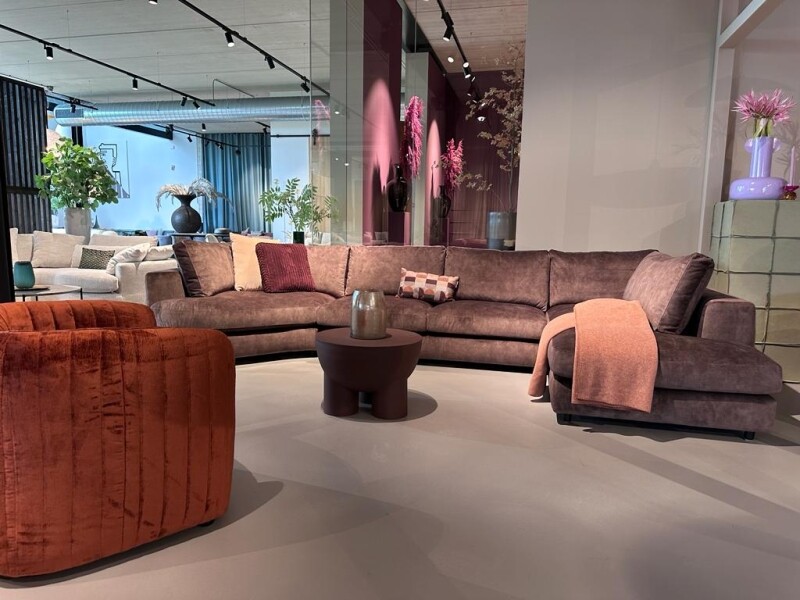 Modernes Sofa Moni organisches Design
