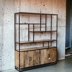 Wandschrank Sam aus Mangoholz und Metall