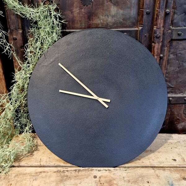 Benoa Runde antike schwarze Uhr 
