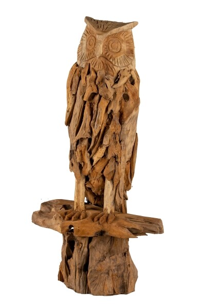 Robuste Statue 'Owl on root' aus Teakholz.